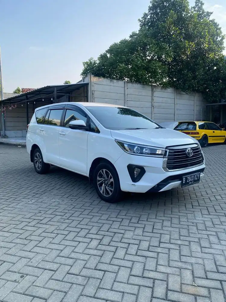 Innova v at disel 2022 Low km service record