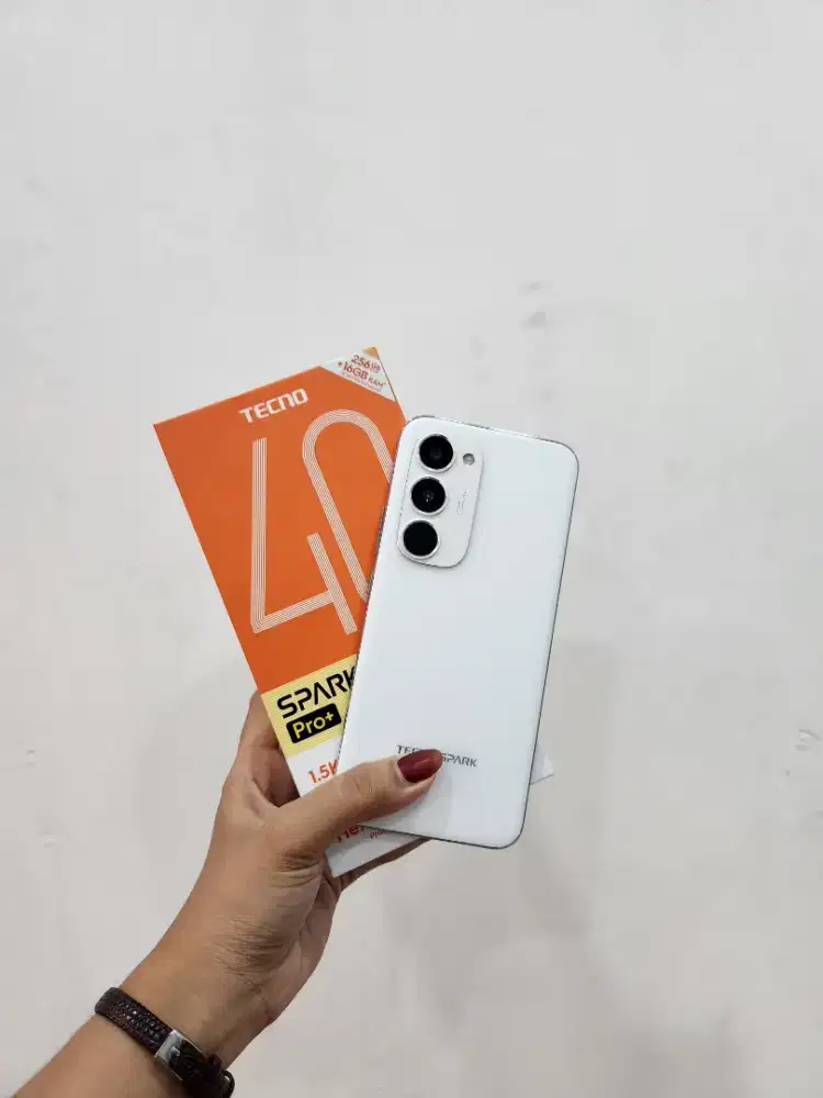 Tecno Spark 40 Pro Plus 8/256Gb - Grs 9 bln #Relax