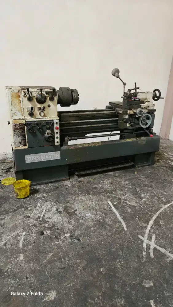 Dijual mesin bubut Taiwan TRUN MASTER