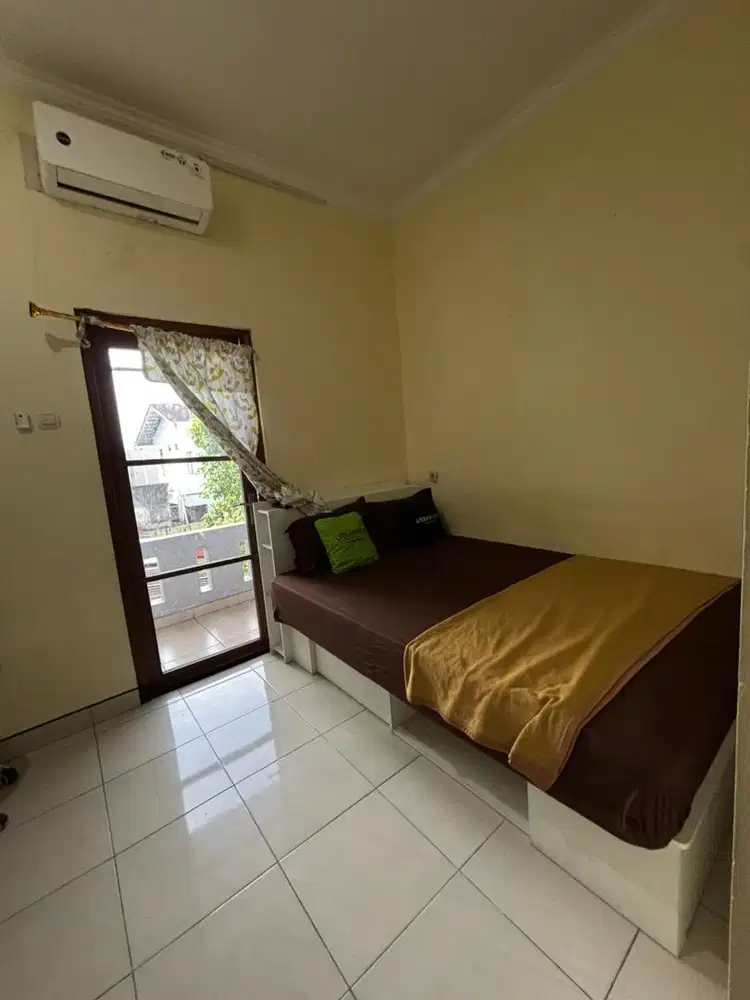 Kost ekslusif harian/bulanan