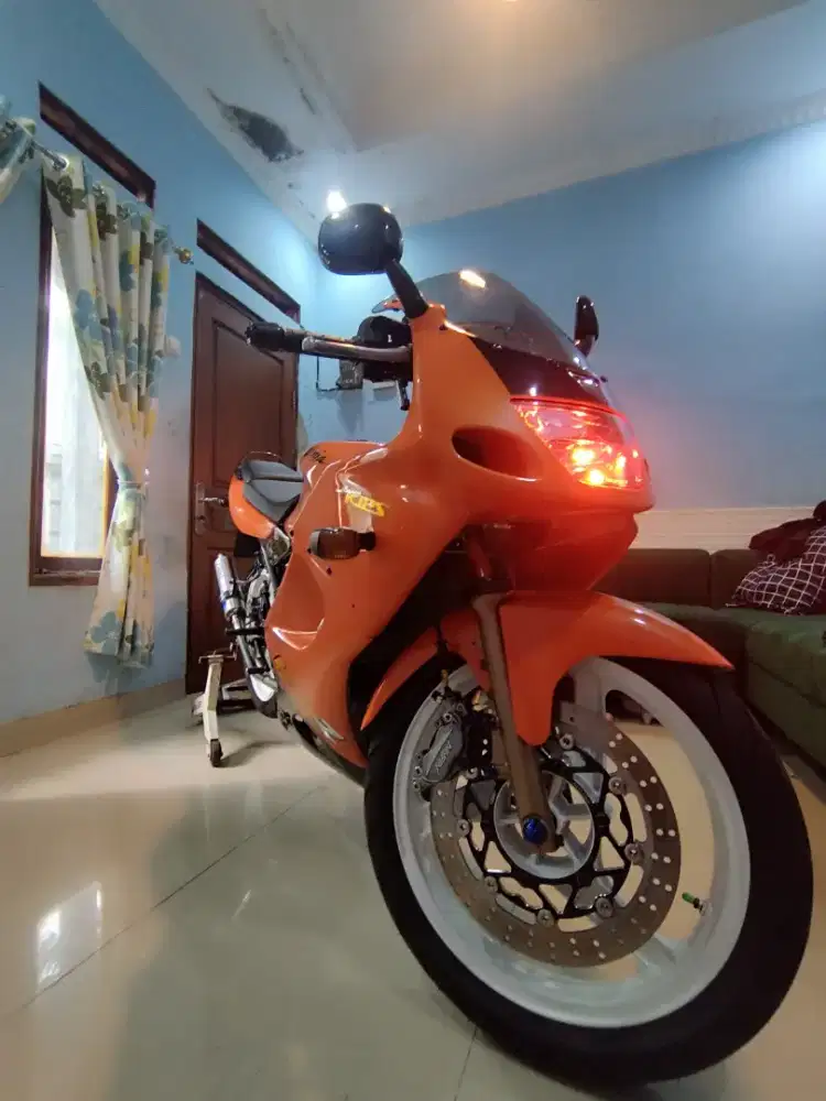 Ninja RR OLD ORANGE RARE ( tembus faktur )