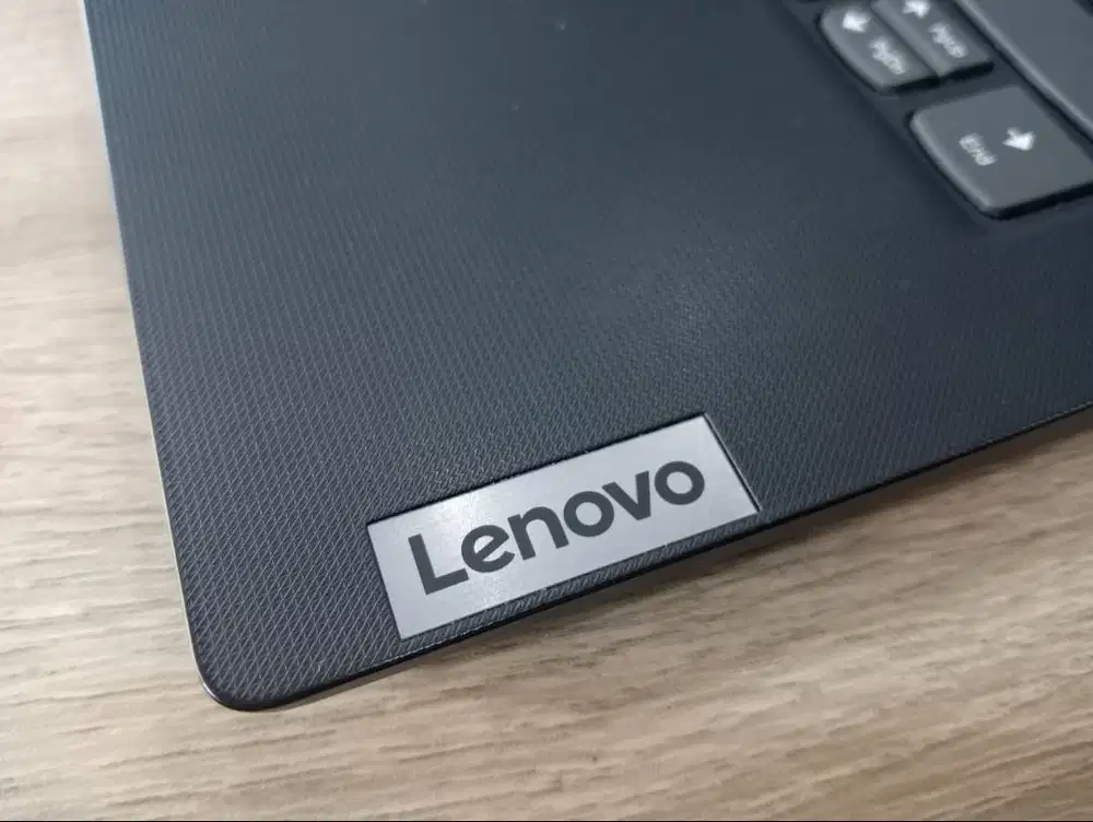 Laptop Slim Lenovo Ideapad V14 Gen 3 Mulus No-Minus