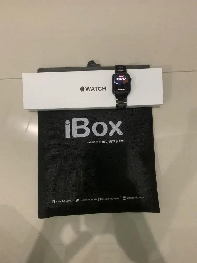 Apple Watch SE 44m Ex Ibox