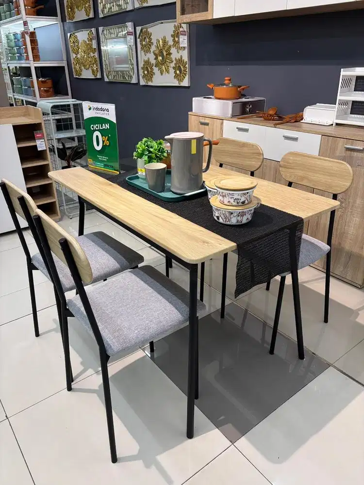 Set meja makan selma