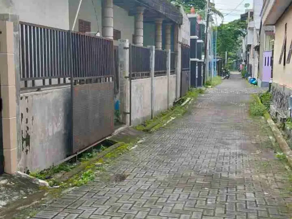 jual tanah bonus bangunan kost fulldag hrg 1,200,000,000