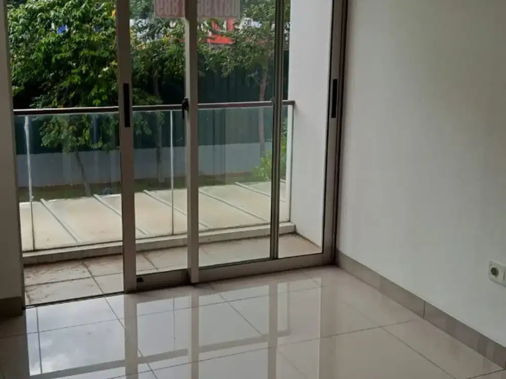 Disewa Rumah Hoek 6X10 Kosongan Cluster San Antonio 2+1Kt