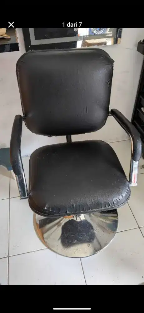 Kursi barbershop pangkas rambut