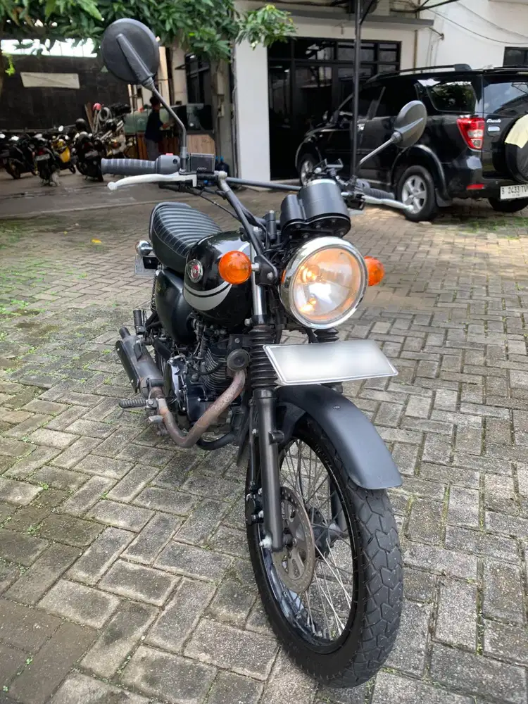 KAWASAKI W175 SE 2019 HITAM ASLI GANTENG RAWATAN!!!