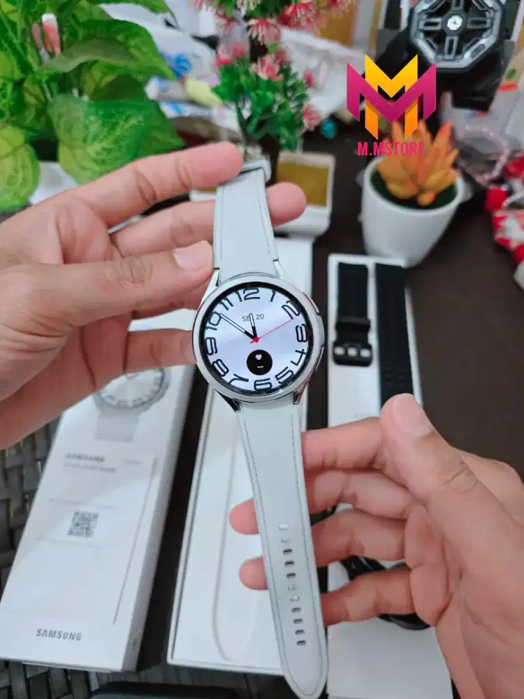 Samsung Galaxy Watch 6 Classic rotasi bezel 47mm Silver like new full