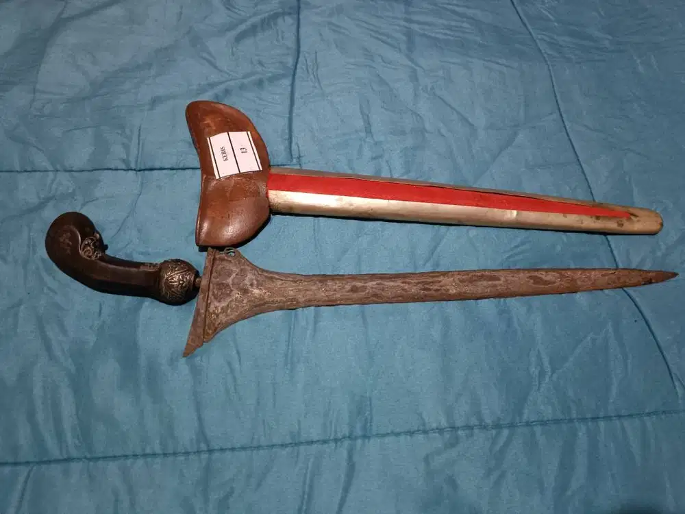 Keris No 13 Jawa Lengkap Warangka