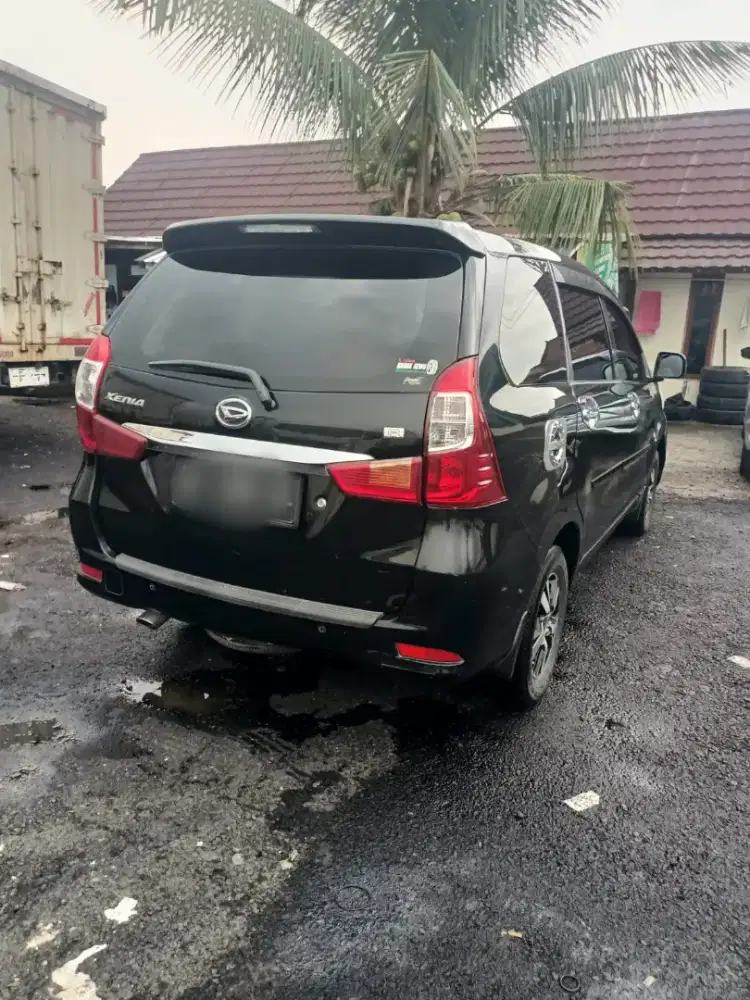 DIJUAL XENIA R 2016 atas nama sendiri