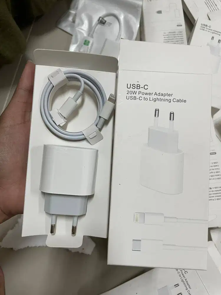 CHARGER IPHONE 20W ORIGINAL ADAPTOR+KABEL TIPE C