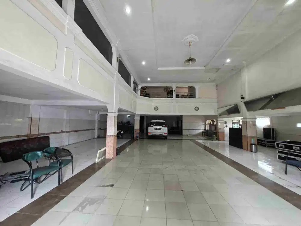 Menarik !! Ruang usaha sekalian rumah tinggal di kawasan komersial Makamhaji Kartasura