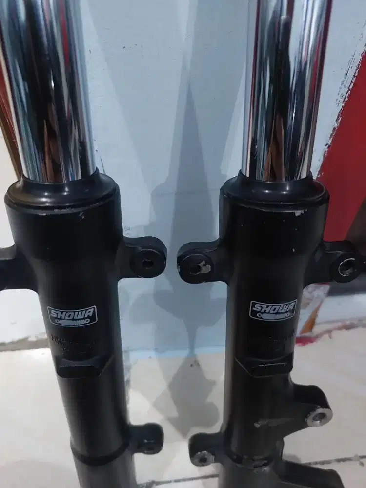 Shock Depan Honda Supra GTR 150  ( Kanan & Kiri )