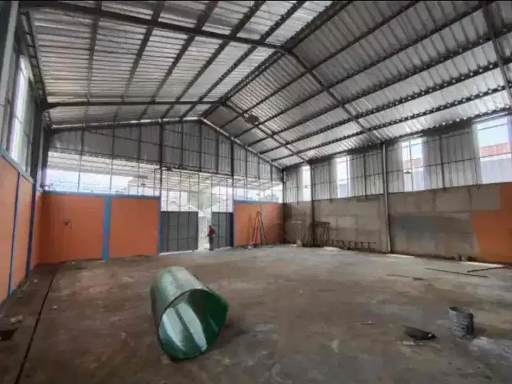 Disewakan Gudang / Workshop/ Bengkel Bagus Siap Pakai di Cipayung Jakarta Timur