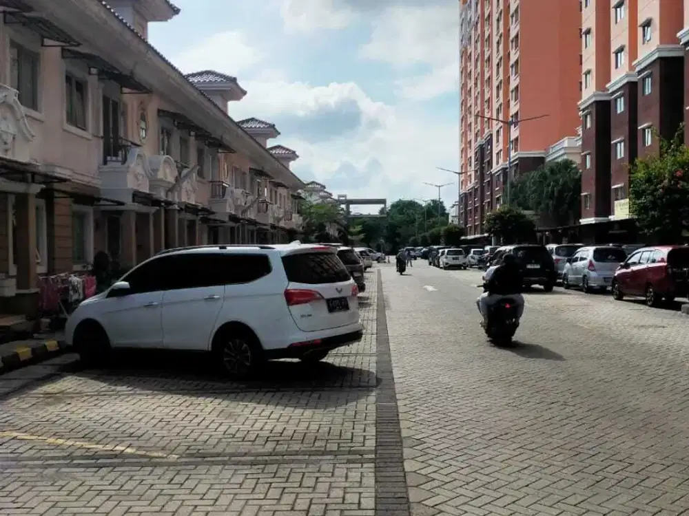 DISEWAKAN CEPAT TOWN HOUSE DI CITY RESORT