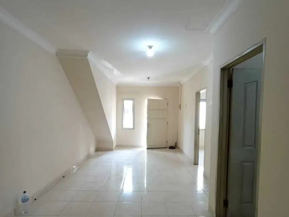 DISEWAKAN CEPAT TOWN HOUSE DI CITY RESORT