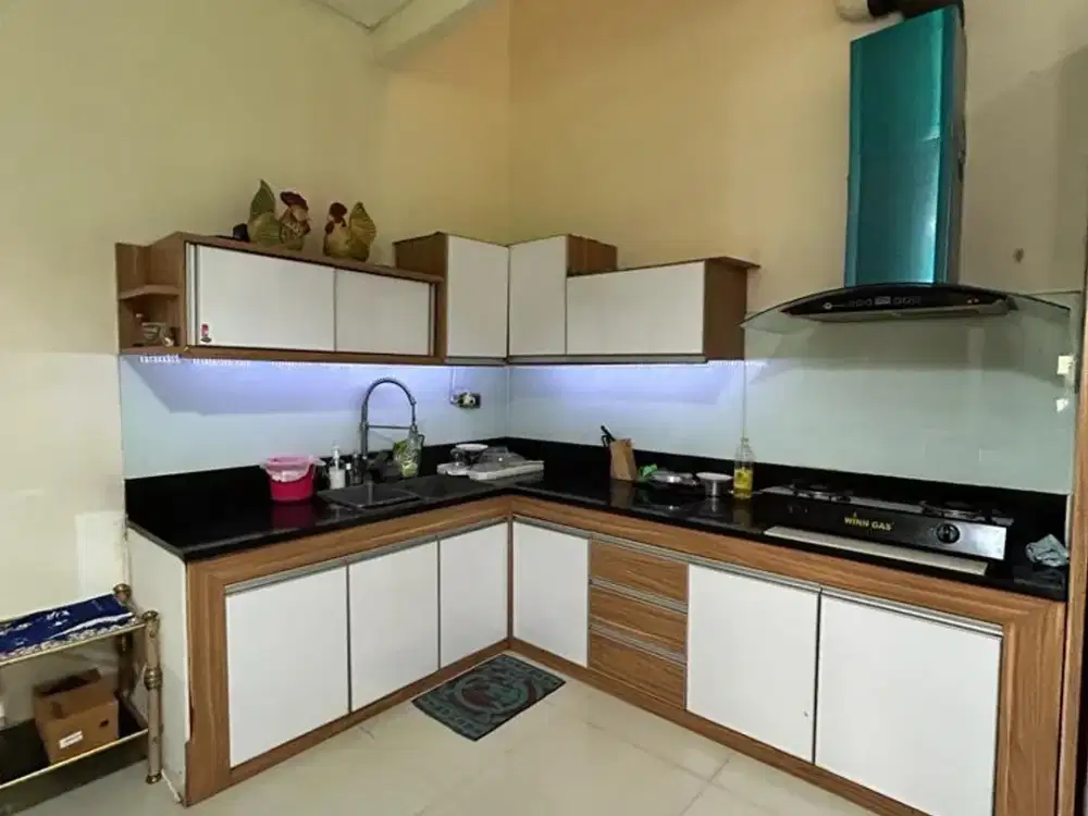 DiSewakan Rumah Di Golf Lake