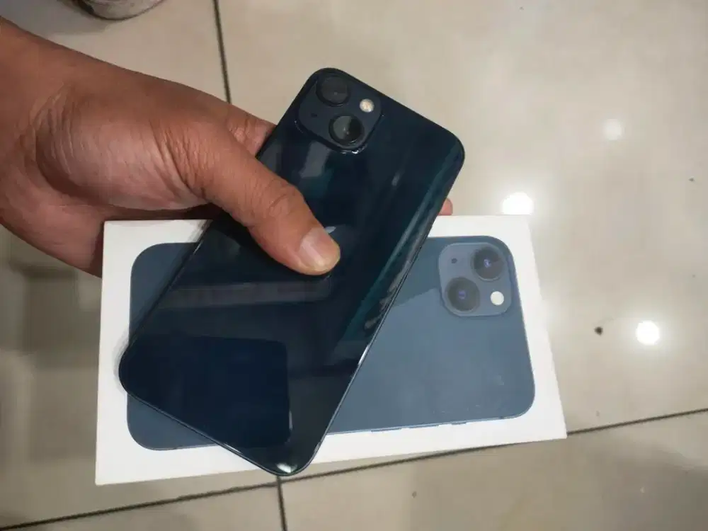 iPhone 13 128gb bh100% lengkap garansi jln mulus banget