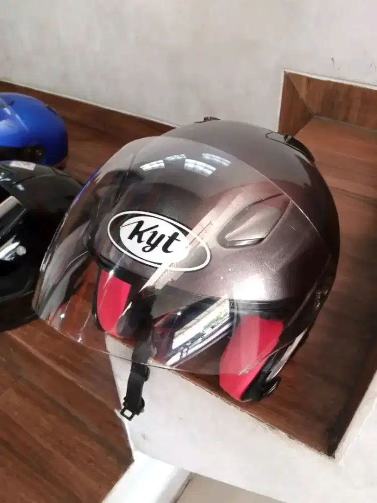HELM KYT DJ MARU