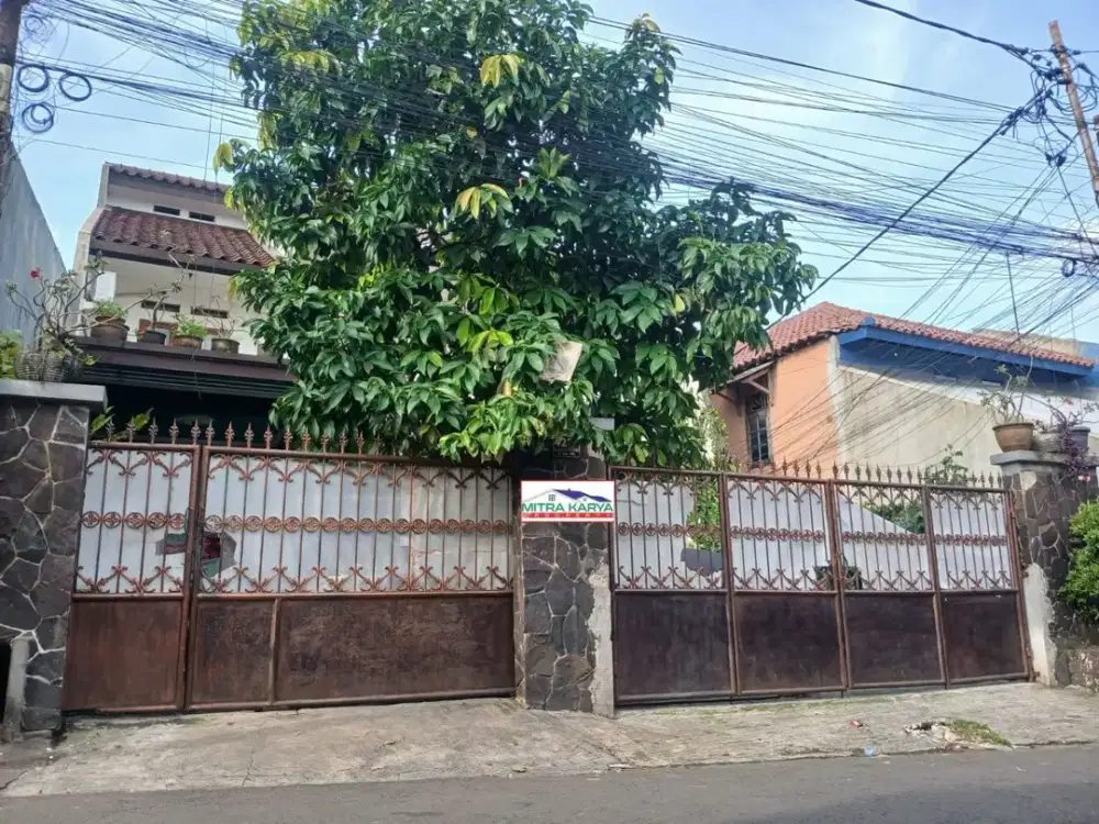 Dijual Rumah Mewah 2 Lantai di Pondok Bambu – Luas, Nyaman, & Strategis