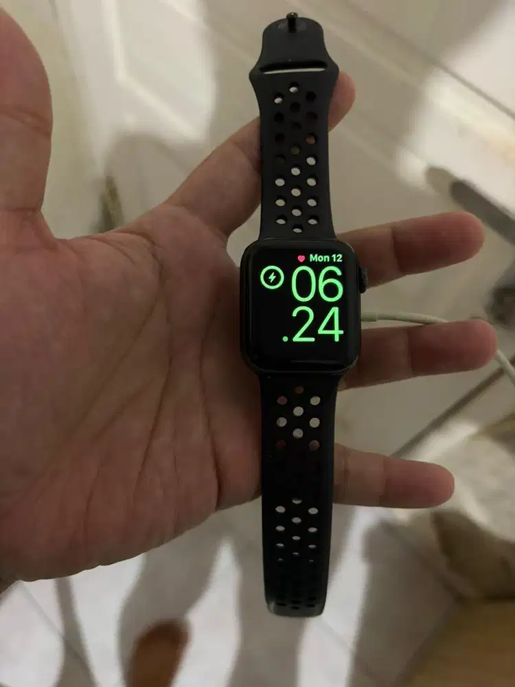 Iwatch seris 6 40 MM nike