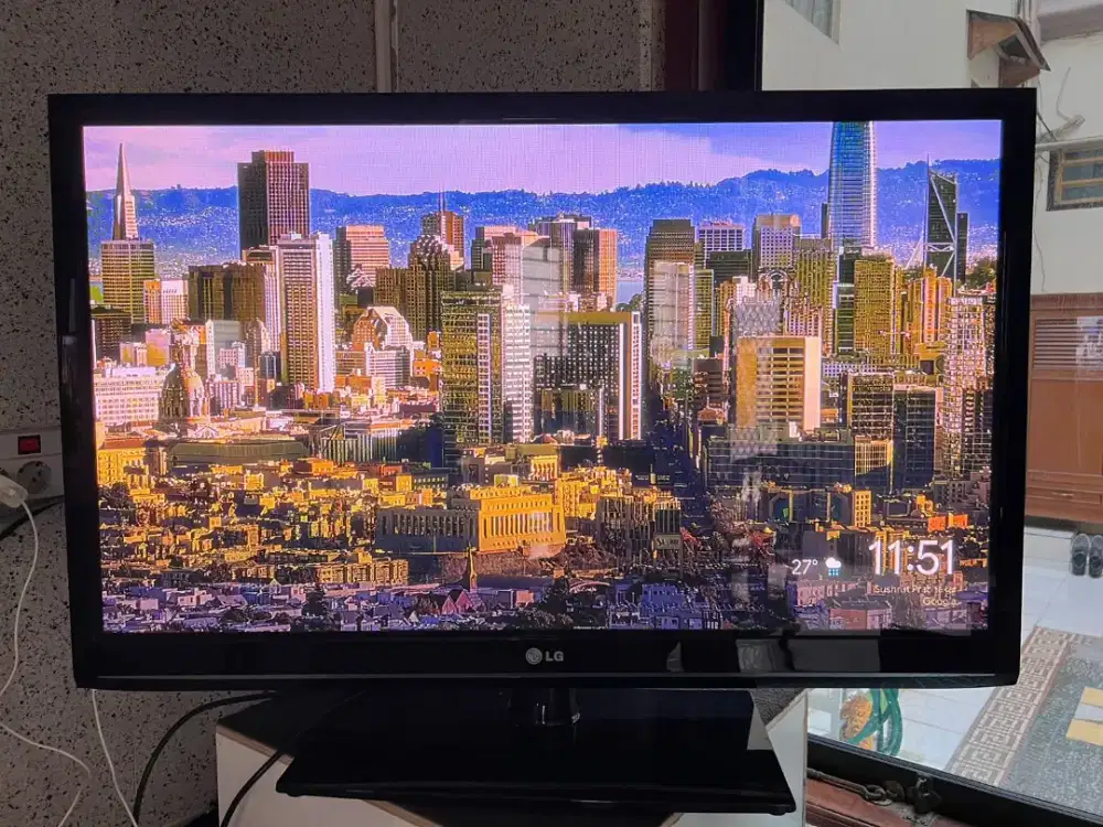 LG Televisi Plasma 42inch