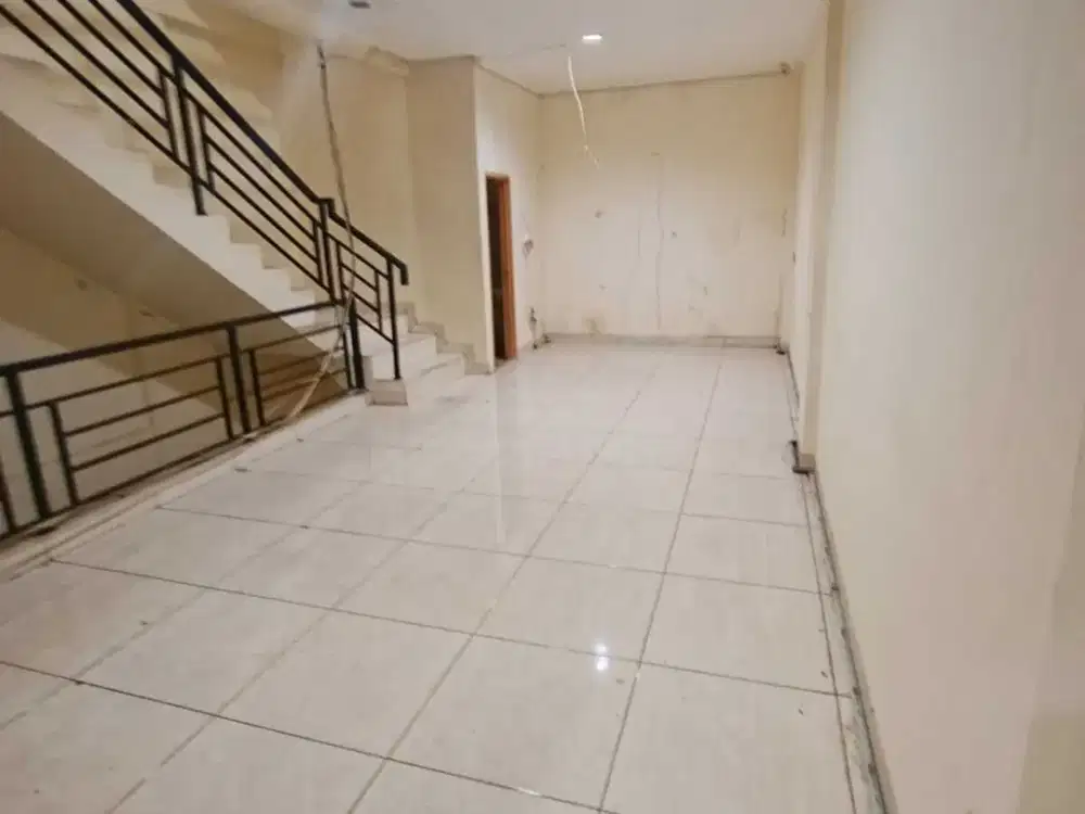 DISEWAKAN CEPAT RUKO DI PLUIT KARANG UTARA