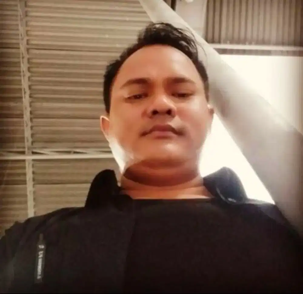 Mencari Pekerjaan,semoga ada keberuntungan saya di apk OLX in..Amin