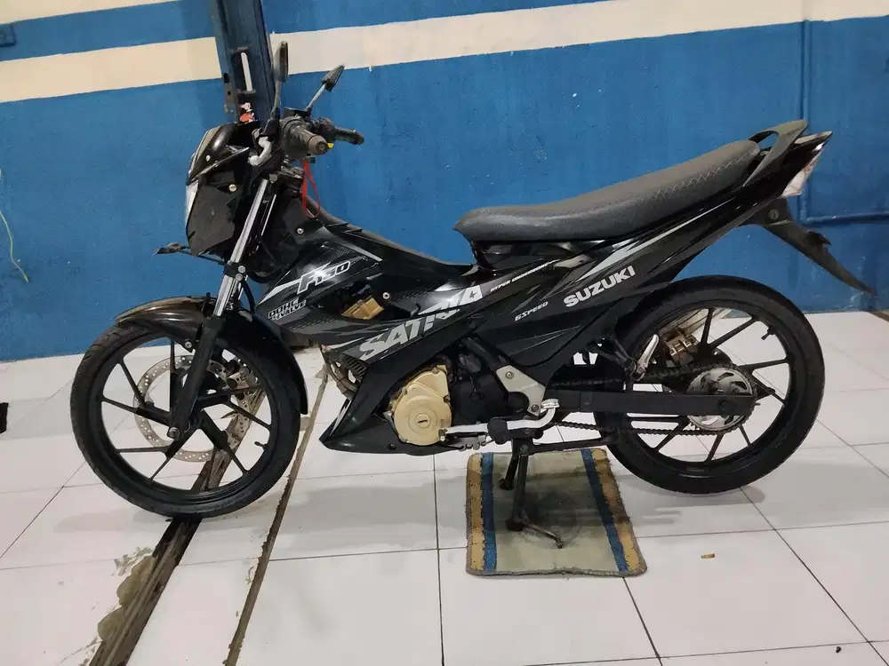 Suzuki satria 2014 full orisinil
