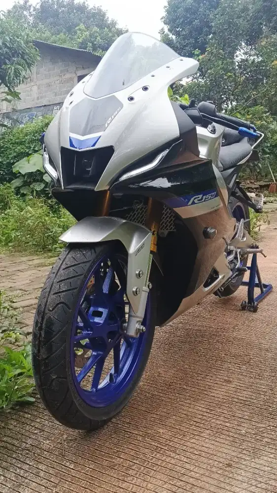 Yamaha R15M Connected