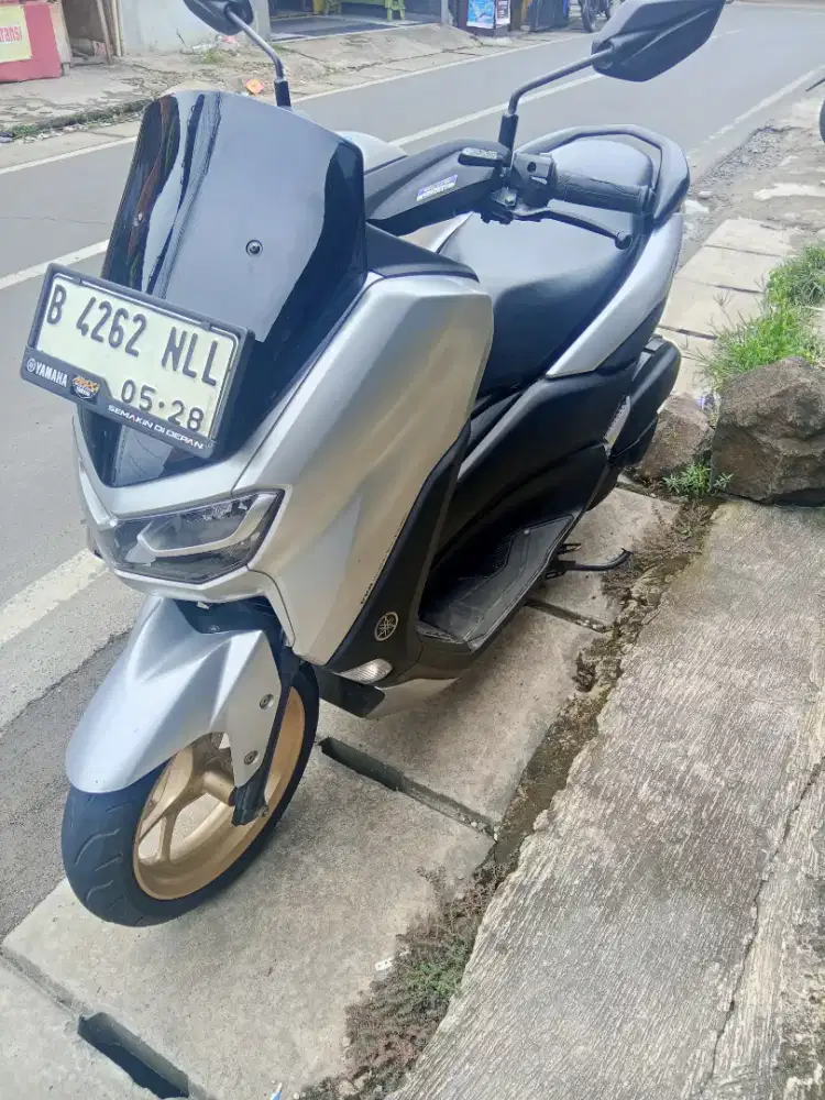 NMAX 155 2023 CONNECTED KEYLESS SILVER MATTE MULUSS DA GRESS