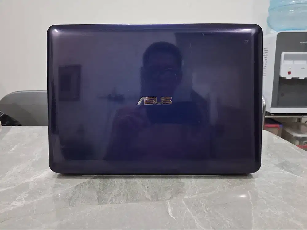 Laptop Core i3 4GB SSD RaedyUp W10 PRO 14in Mulus Garansi Toko Fisik