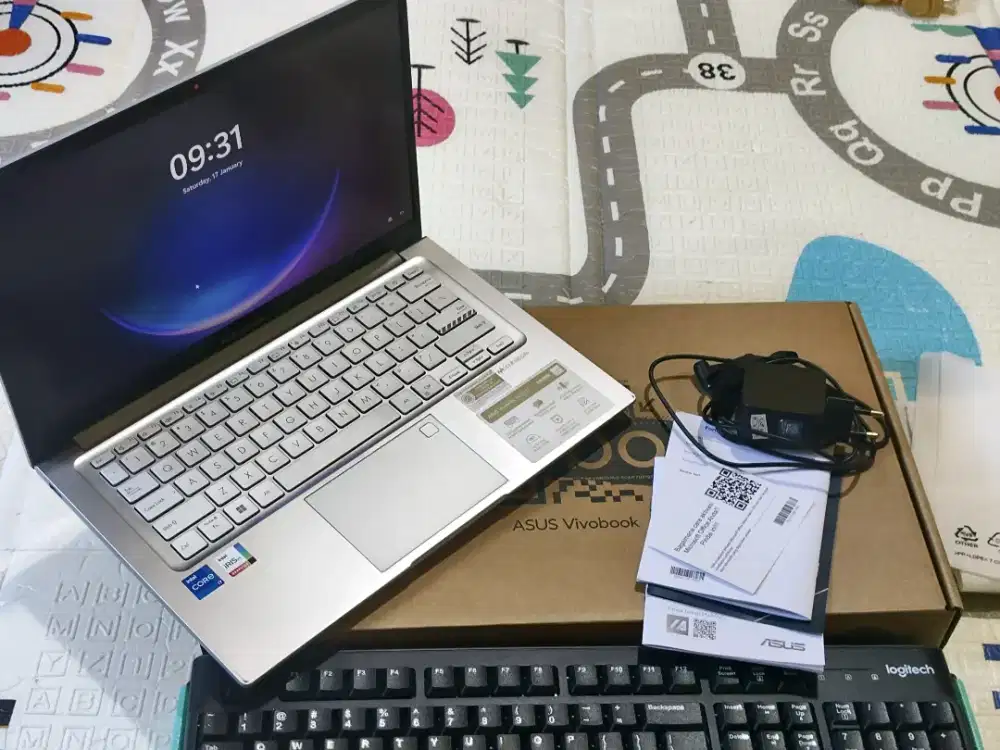 Asus vivobook 14 ram 16GB SSD 1 TB INTEL I7 GEN 13TH