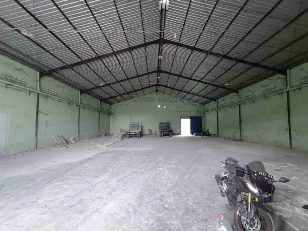 Gudang akses kontainer area Sukoharjo