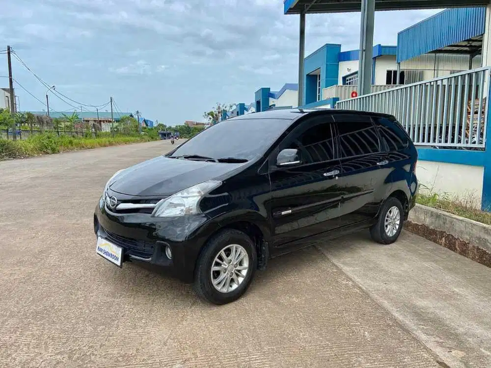 DAIHATSU XENIA 1.3 R DELUXE AT 2014