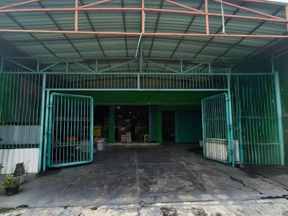 Rumah Usaha Jl Arief Rahman Hakim, Nol Jalan Strategis