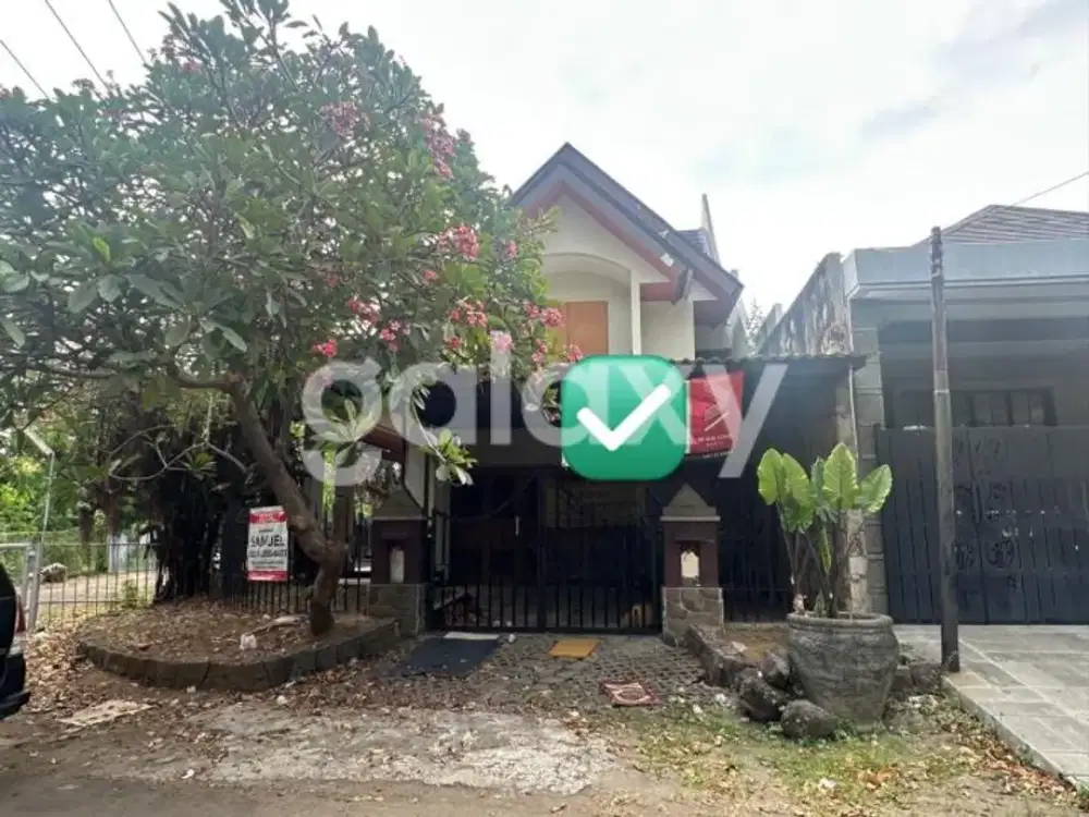 rumah mewah Posisi di belakang galaxy mall 3 Lokasi Dharmahusada indah