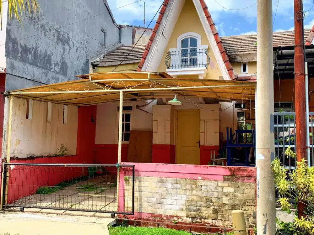 Rumah Terawat 1 Lt di Sentul 4 Menit ke Stasiun Hadap Utara J-17784