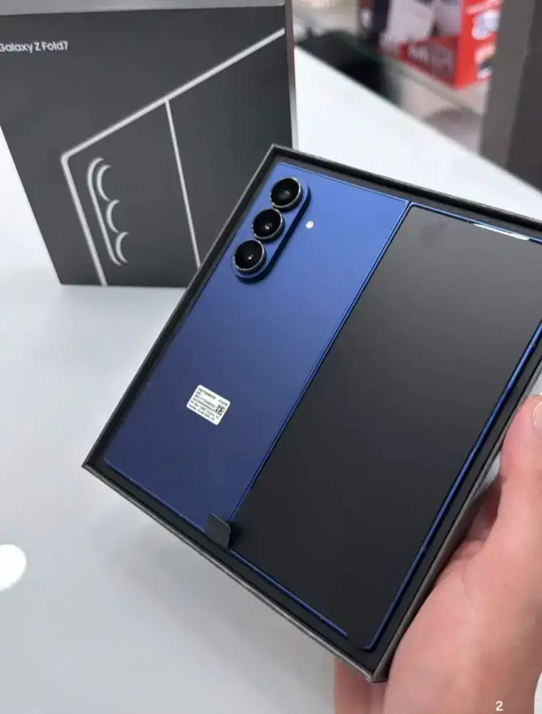 Setiap pemblian Zfold 7 dpatkan cashback 5jt bisa di cicil bunga 0%