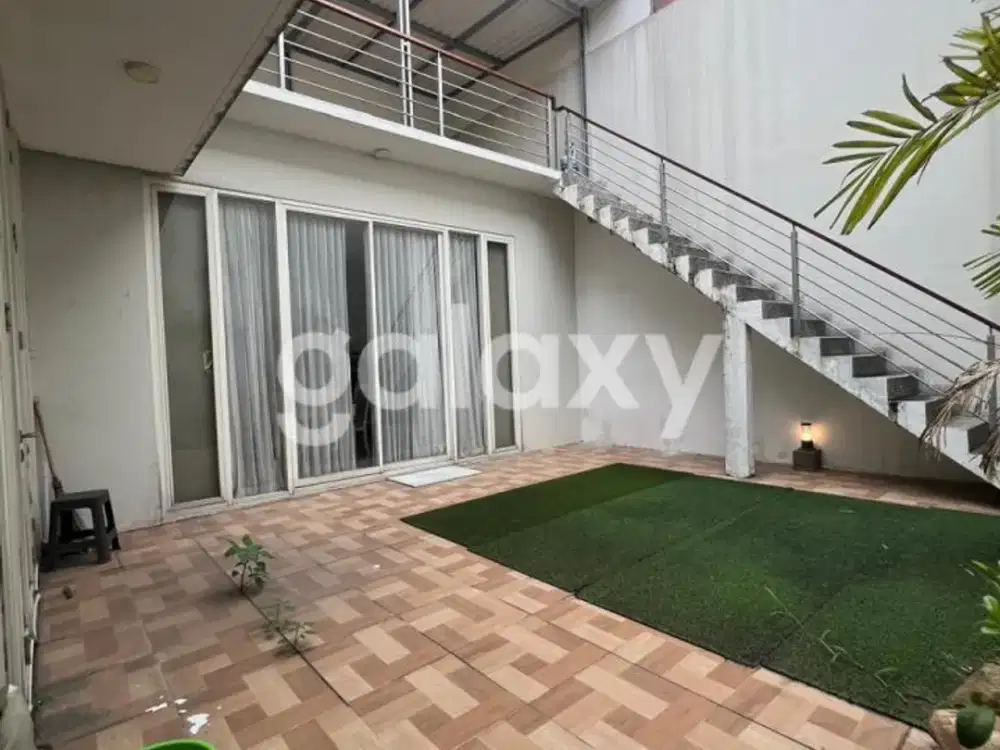 Rumah minimalis Siap Huni Di VBR 3 Pakuwon Indah