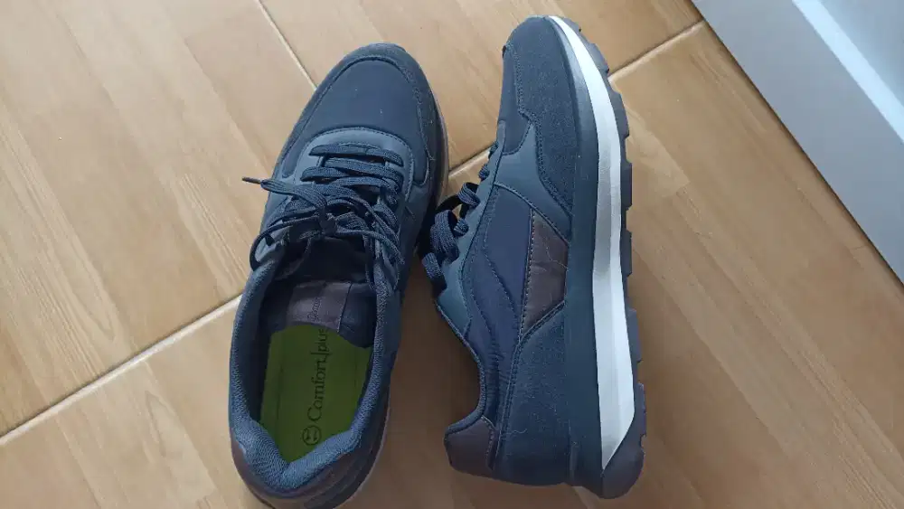 Sepatu Comfort | Plus size 11 / 44,5 / 29