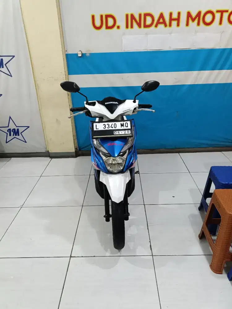White blue HONDA BEAT ESP CBS SPORTY FI ECO 2018 bisa kredit