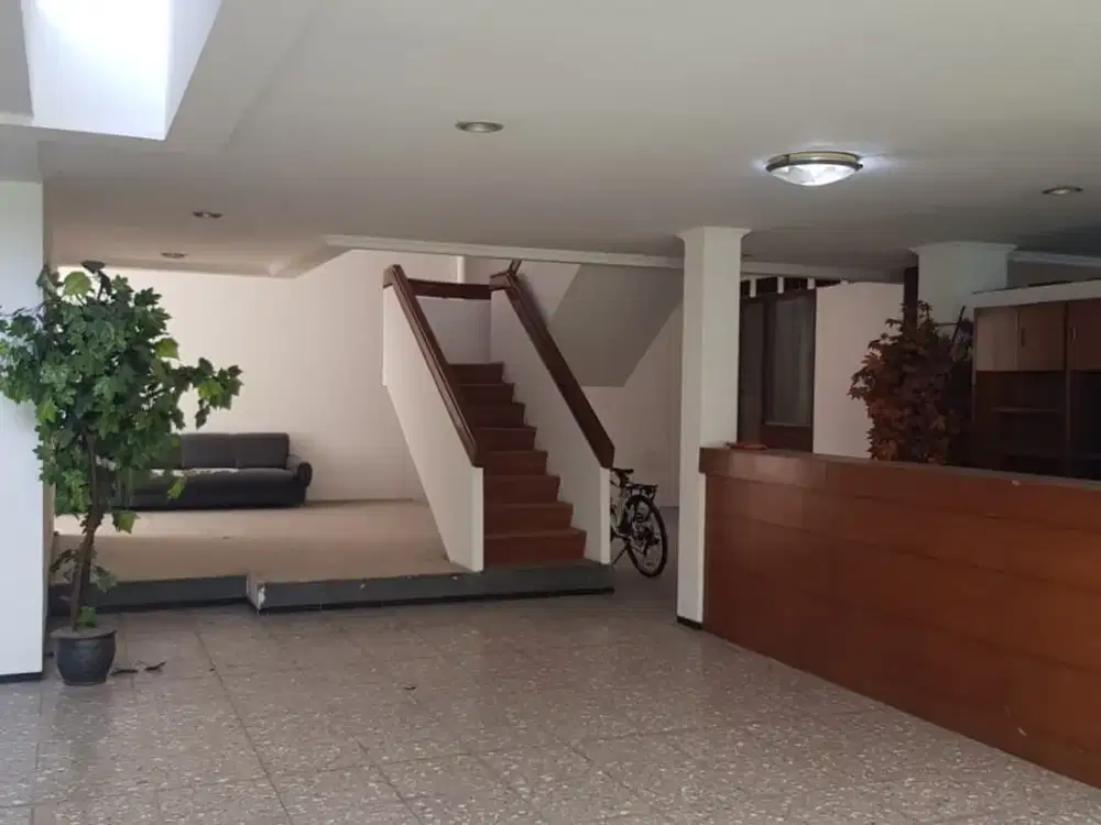 Rumah Strategis 2 Lantai di Sayap Riau Bandung