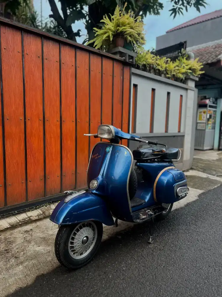Vespa Sprint Latin