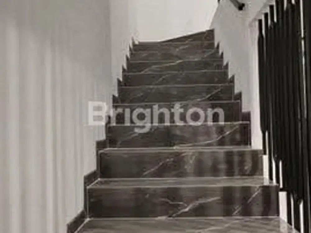 Rumah Baru Manyar Jejer di Manyar tirto, dekat petra