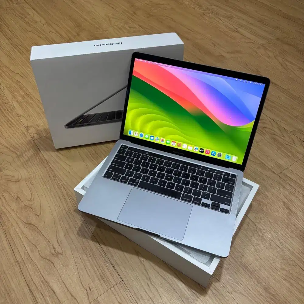 MacBook Pro 13 2020 i5 8/512GB