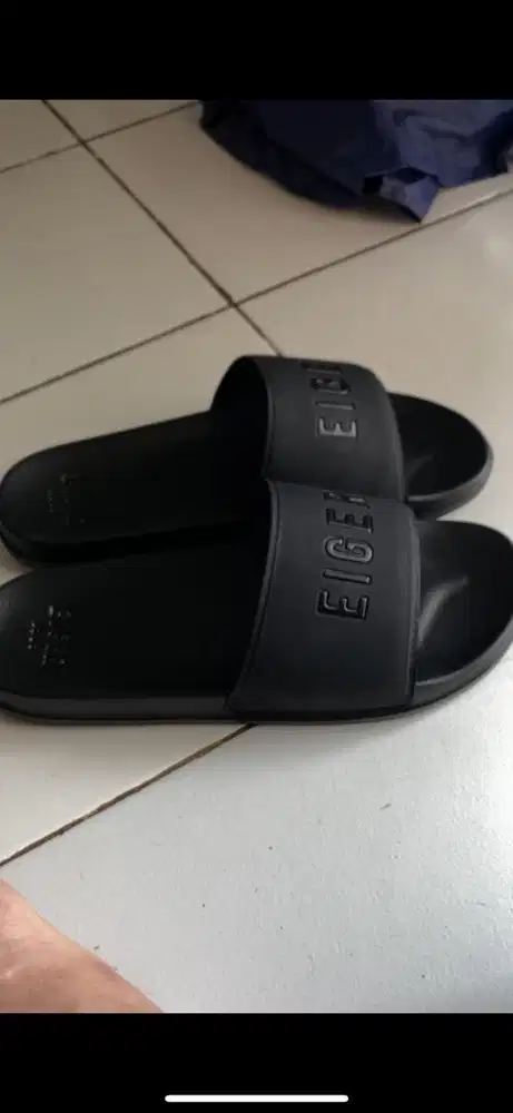 Sendal eiger ori, ukuran 42, Siapa cepat dia dapat