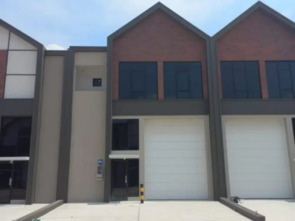 Di sewakan gudang pik 2