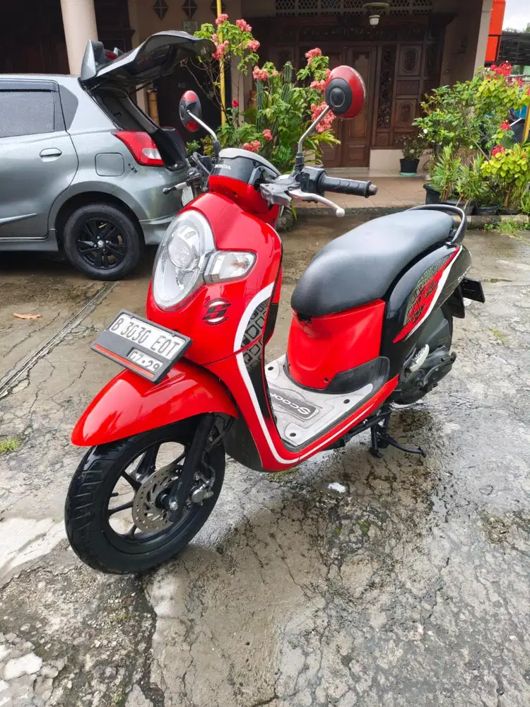 For sale .  Honda scoopy 2019